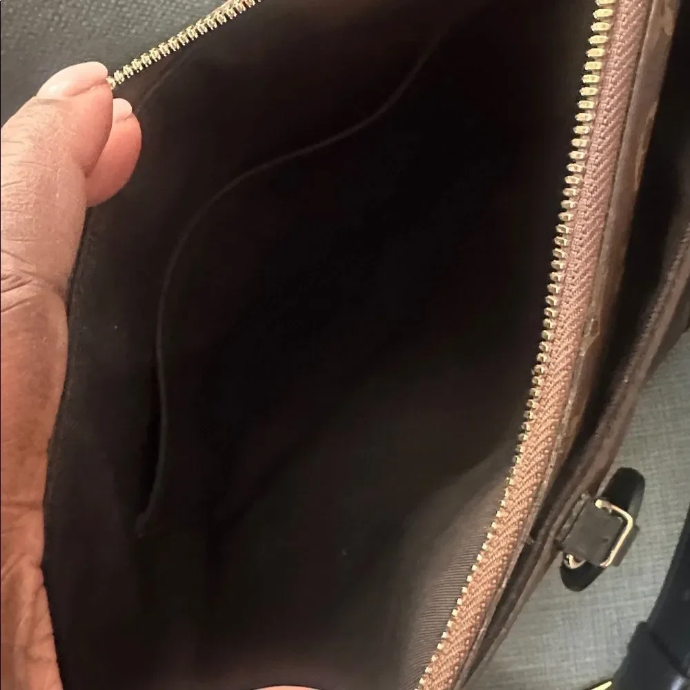 Louis Vuitton Monogram Odeon MM in Black